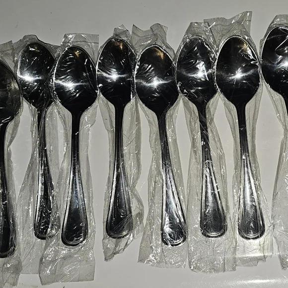 Dinner Spoon Set - Picture 2 of 4